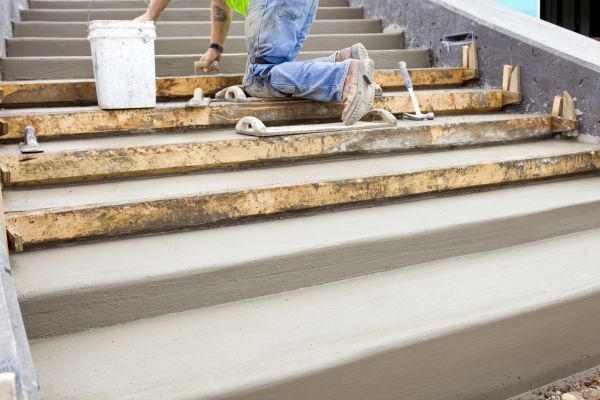 Cost of Concrete Steps Pouring in Brick