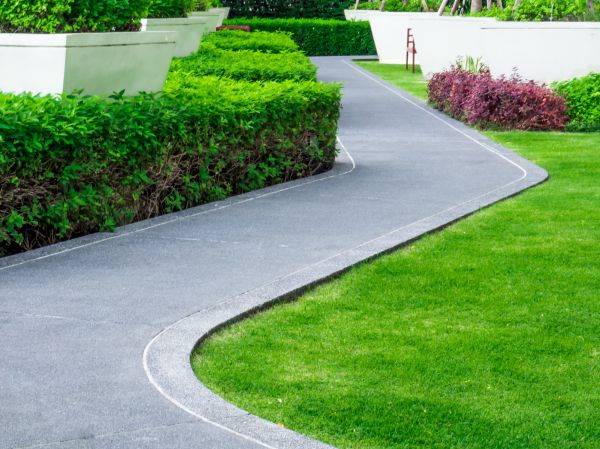 Walkway Curb Installation in Brick